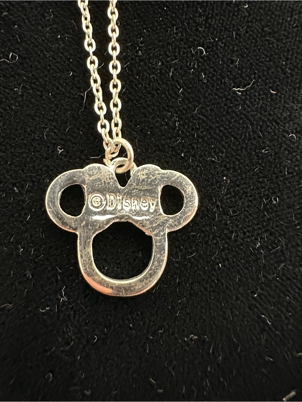 Disney Minnie Mouse Silver Tone Blue Enamel Bow Necklace - Picture 3 of 6